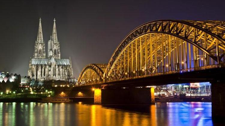 Almanya: Köprülerimiz akıllı, bizde olmaz