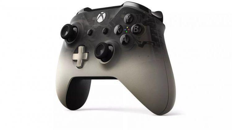 Xbox yeni transparan konsolunu tanıttı