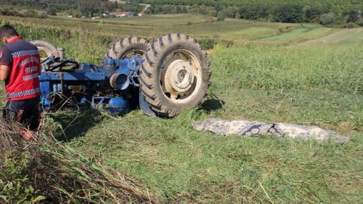 Tekerleği kopan traktörün altında kalarak öldü