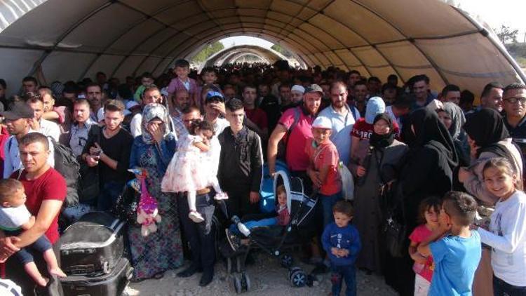30 bini aşkın Suriyeli, bayram için ülkesine gitti