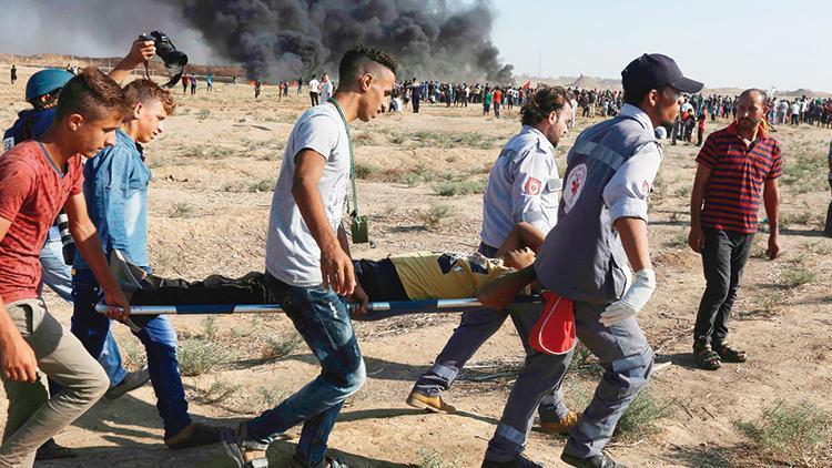 Gazze’de 2 ölü, 270 yaralı