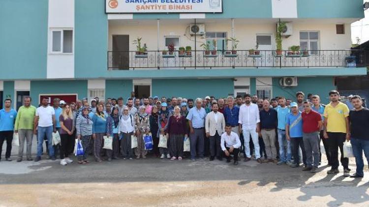 Sarıçam Belediye Başkanı Bilal Uludağ, çalışanlarıyla bayramlaştı
