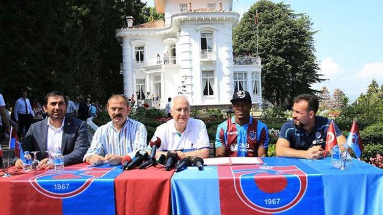 Trabzonspor’da Anthony Nwakaeme imzayı attı