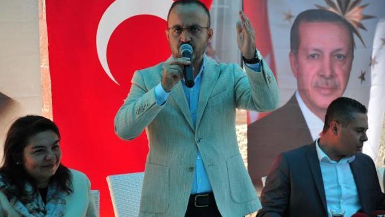 Ak Partili Turan: Bunlar o papazı değil, Erdoğanı istiyorlar