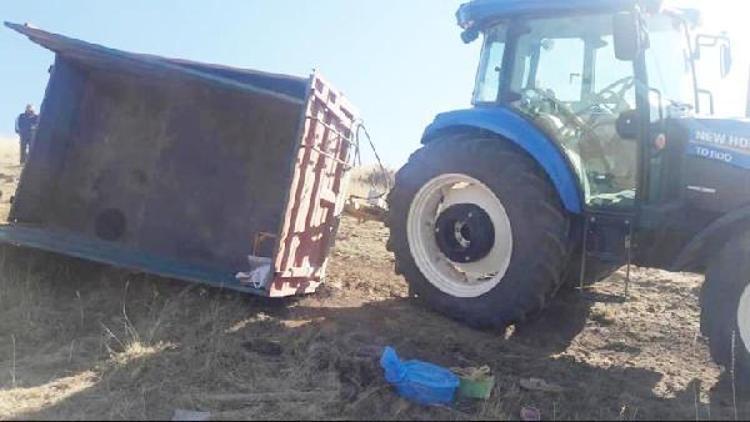 Kırıkkalede traktörün römorku devrildi: 20 yaralı
