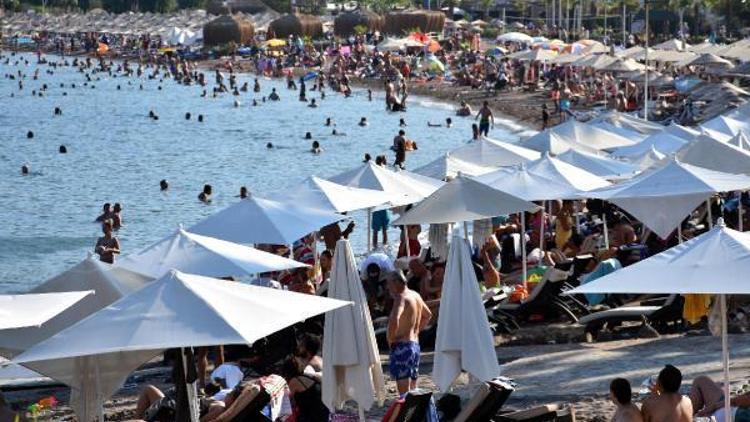 Marmaris plajları tıklım tıklım