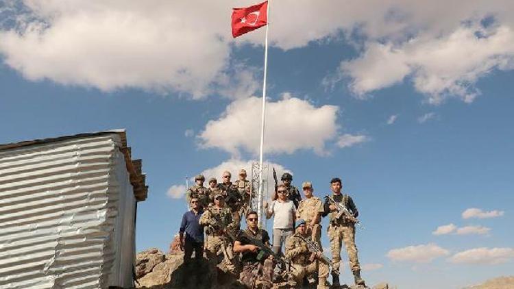 Vali Topraktan üs bölgesindeki askerlere bayram ziyareti