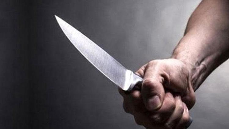 Tartıştığı eşini boğazından bıçakla yaralayan kişi, intihara kalkıştı