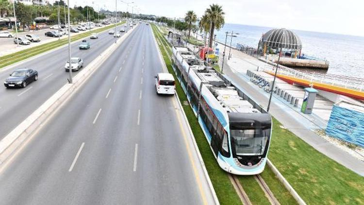 Metro ve tramvayda seferler sıklaşıyor