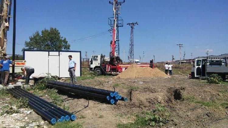 Lüleburgaz’da yeni içme suyu kuyusunun montaj çalışmalarına başlandı