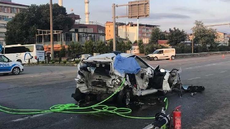 Otomobil ile minibüs çarpıştı: 2 ölü, 12 yaralı