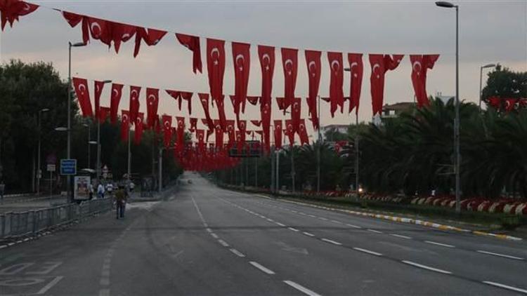 Vatan Caddesi trafiğe kapatıldı