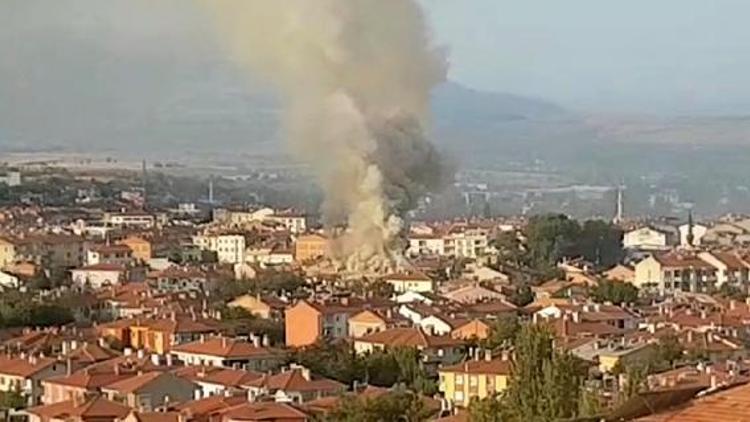 Yalvaç Belediyesinin sosyal tesisinde yangın