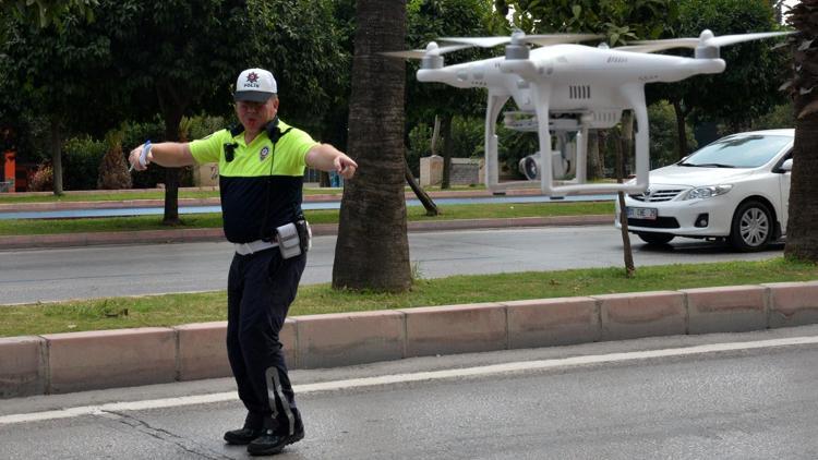 Adana’da ’Drone’lu trafik uygulaması