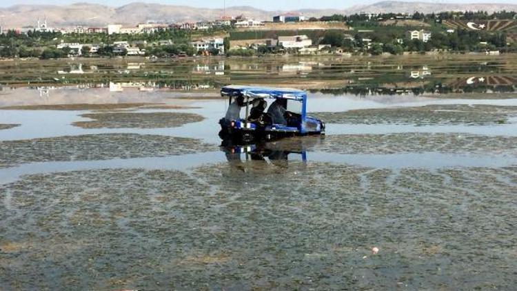 Gölbaşı Belediyesi ilaçlama çalışmalarına devam ediyor