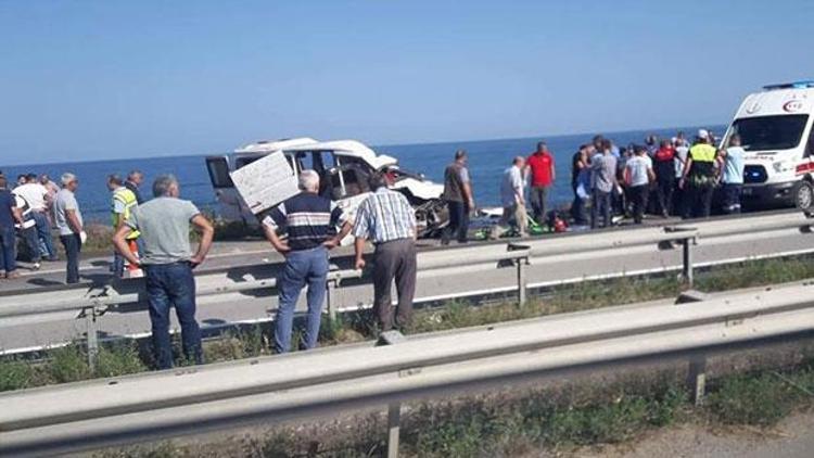 Karadeniz sahil yolunda feci kaza: 3 ölü