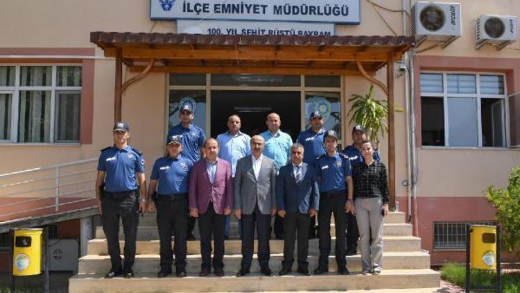 Vali Mahmut Demirtaştan polis merkezlerine ziyaret