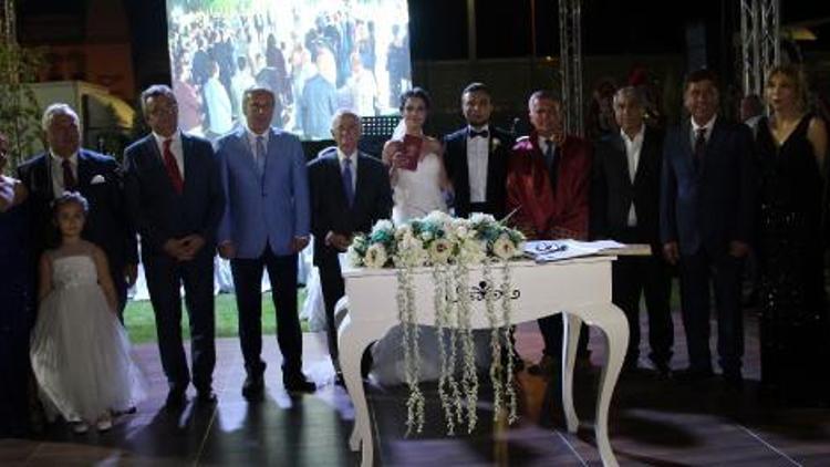 CHPli Muharrem İnce, Tokatta nikah törenine katıldı