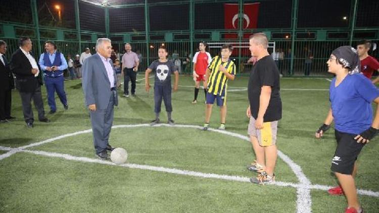 Başkan Büyükkılıç, dostluk ve kardeşlik turnuvasına katıldı