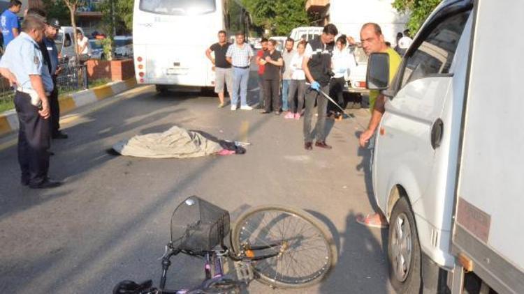 Nihal, bisikletiyle işe giderken canından oldu