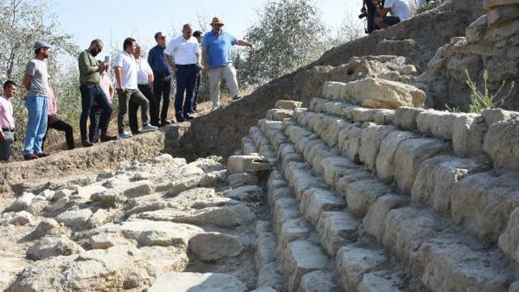 Maydos Kilisetepe Höyüğünde 4 bin yıllık savunma duvarı kalıntıları