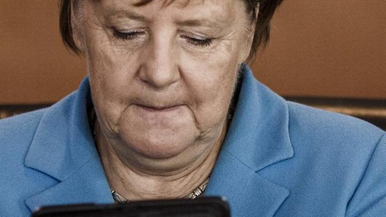 Son dakika.. Merkel: İnsani felaketten kaçınmalıyız
