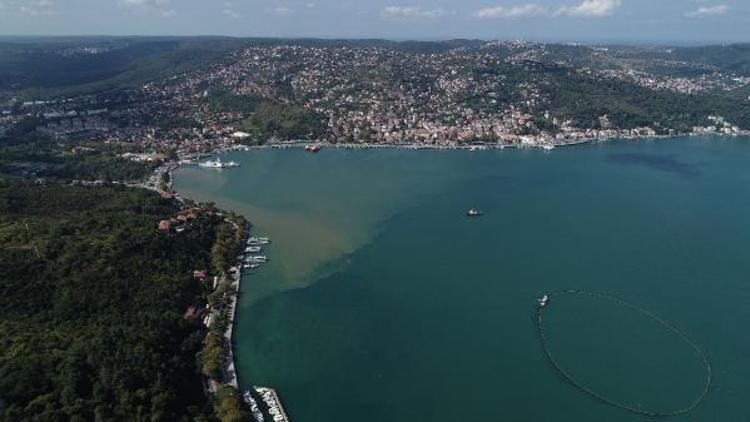 Boğazı çamur kapladı