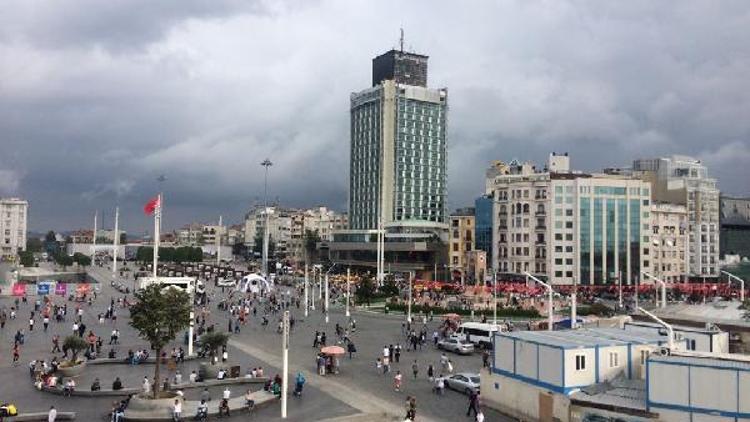 ek fotoğraflar// Taksimi kara bulutlar kapladı