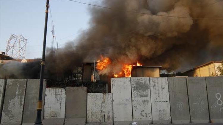 Irakta gerilim çok yükseldi... Şii parti binaları ve devlet televizyonu ateşe verildi