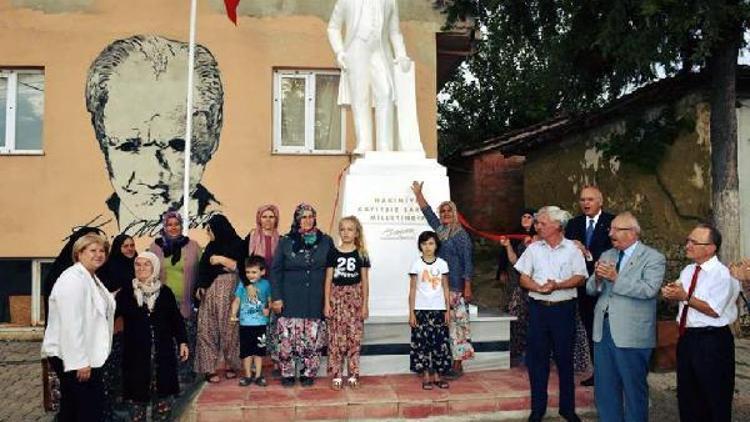 Tekirdağın Ormanlı Mahallesine Atatürk Anıtı