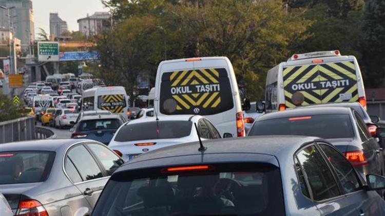 Son dakika... İstanbulda pazartesi alarmı... 14.00e kadar toplu taşıma ücretsiz