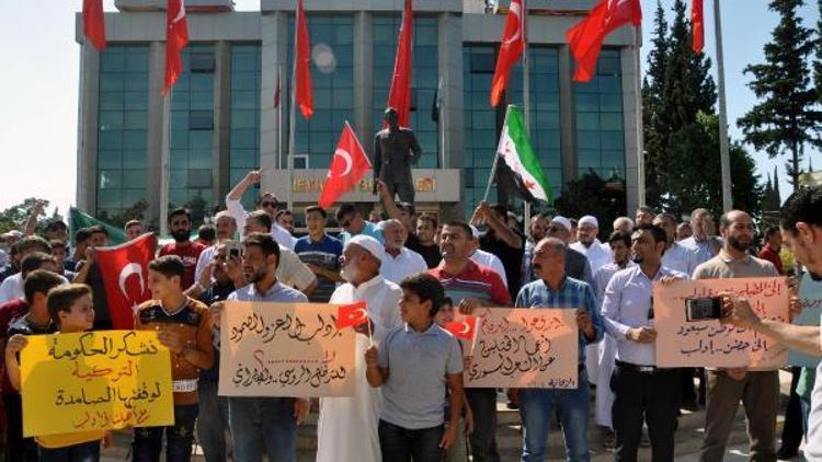 Reyhanlıda Suriyeliler, İdlibe müdahaleyi protesto etti