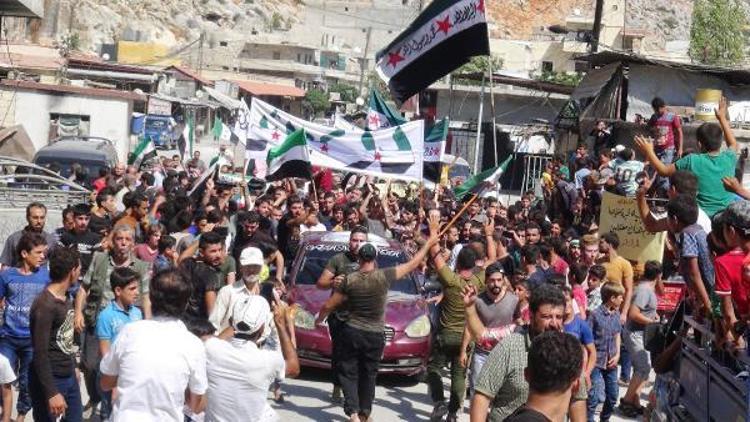 Suriyede İdlib protestoları