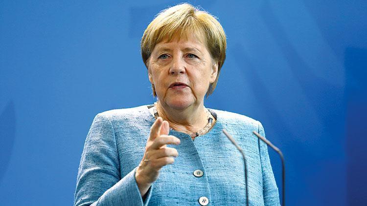 Merkel’in partisi ‘Doğu Almanya’da zayıflıyor