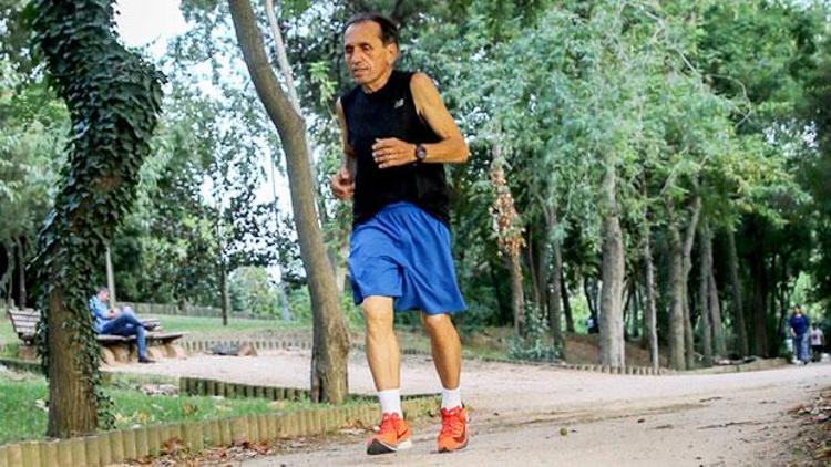 71 yaşında, 45. maratonunu Berlinde koşacak
