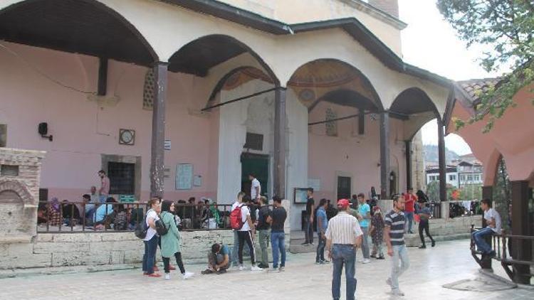 Amasya’da, 117 Afgan sığınmacı cami avlusunda kalıyor