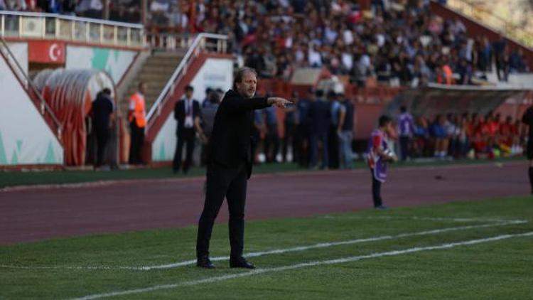 Samsunspor Teknik Direktörü Taşkın: Son dakika golü bizi üzdü