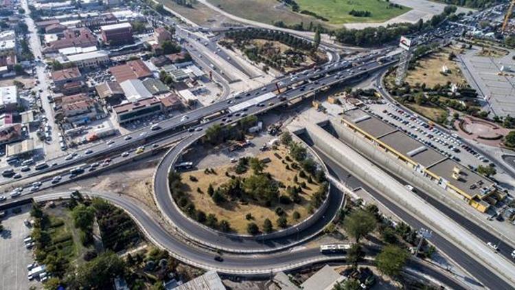 Yeni kavşaklarda okul trafiğine alttan çözüm