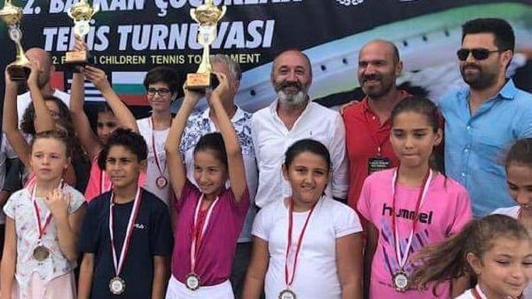 Balkan tenis turnuvasında 4 birincilik kazandılar