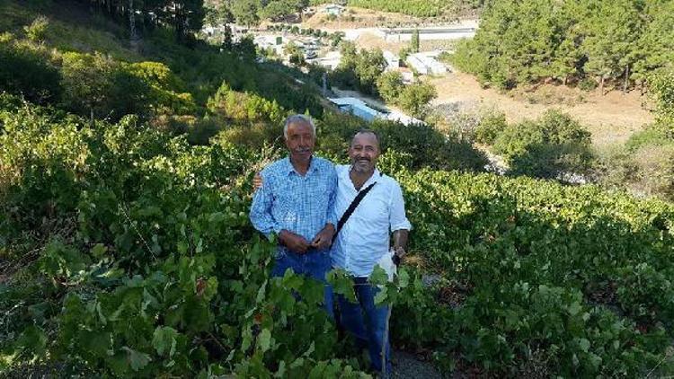 Yalnız Efe lakaplı çiftçi Ahmet Karaçam, 11 yıllık arazi mücadelesini kazandı