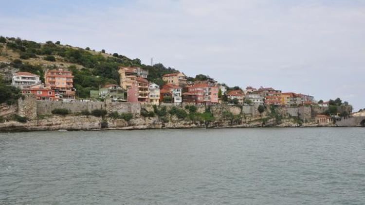 Amasra Kalesinin altındaki kayalıkta çökme