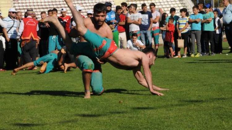 Niğde’de uluslararası güreş müsabakaları