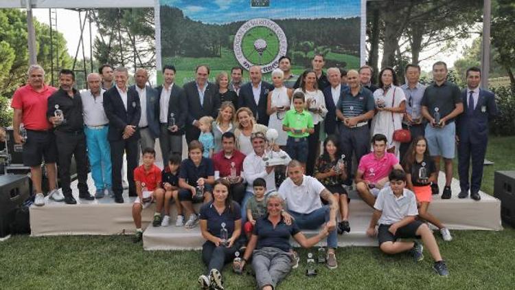 Fotoğraflar 2 ///  Erdoğan Demirören anısına golf turnuvası