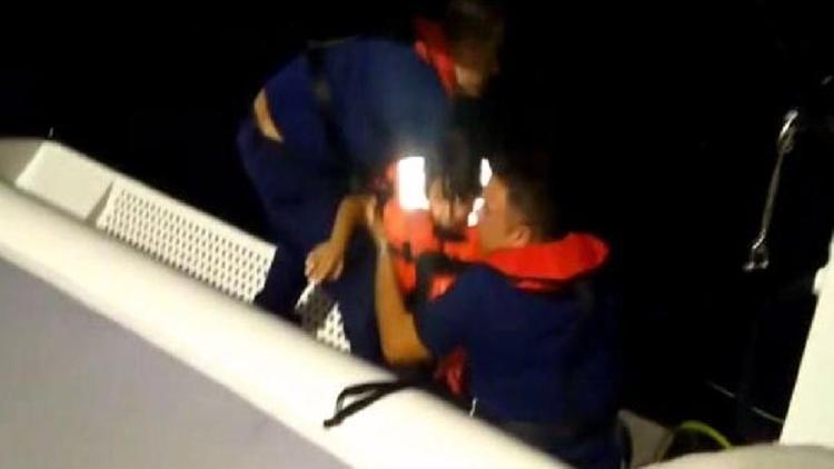 Bodrum açıklarında göçmen teknesi battı: 2 ölü, 1 kayıp, 16 kişi kurtarıldı - Ek fotoğraf