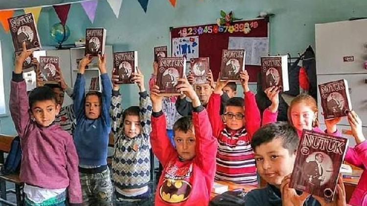 Fırat Yılmaz Çakıroğlu anısına köy okullarına yardımda bulunuyorlar