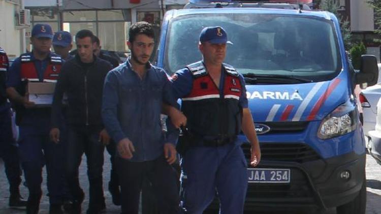 Konyada silah operasyonu: 2 kişi tutuklandı