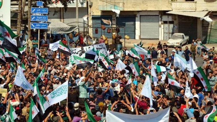 İdlib’de rejim protesto edildi