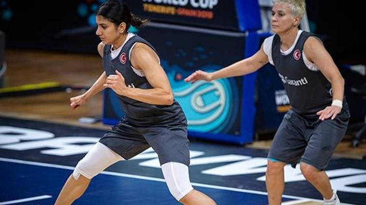 A Milli Kadın Basketbol Takımı, Tenerifedeki ilk idmanını yaptı