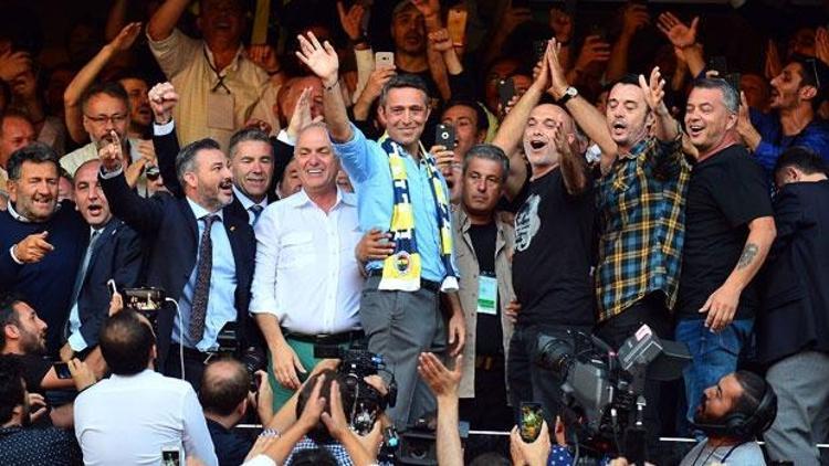 Fenerbahçeli taraftarların, başkan Ali Koça güveni tam