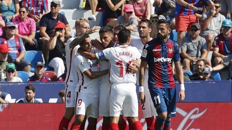 Sevilla deplasmanda yarım düzine gol attı